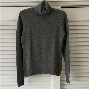 Michael Kors 100% cashmere Charcoal Turtleneck Sweater